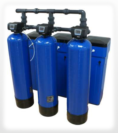 Установки для умягчения воды кабинетного типа AT-Cab1017 и AT-Cab1035 производства Aquatech &nbsp;